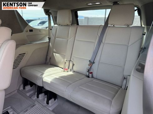 Used 2024 Cadillac Escalade Sport Platinum w/ LPO, ONYX Package image 47