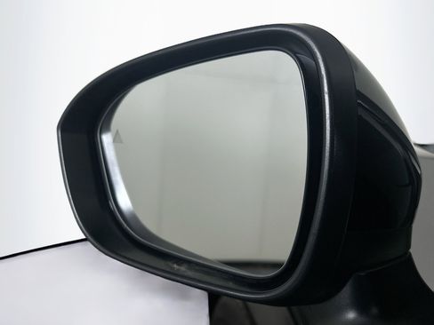 Used 2023 Nissan Ariya FWD image 16