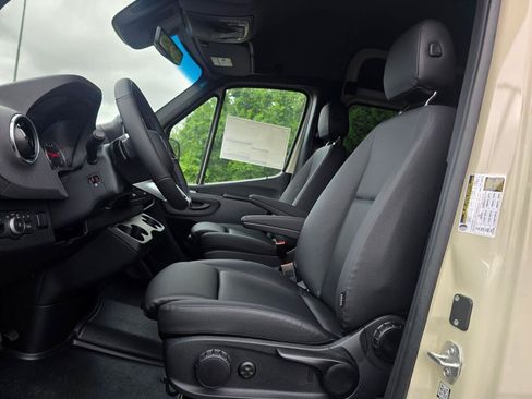 New 2026 Mercedes-Benz Sprinter 2500 image 30