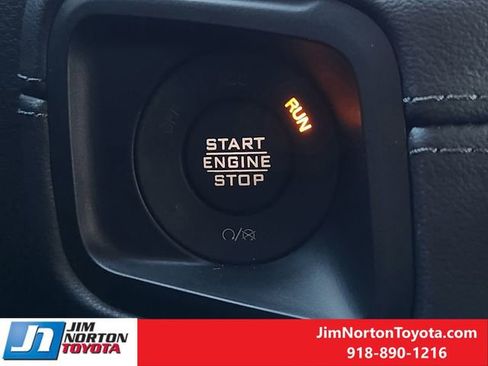 Used 2024 Jeep Wrangler Unlimited Rubicon image 23