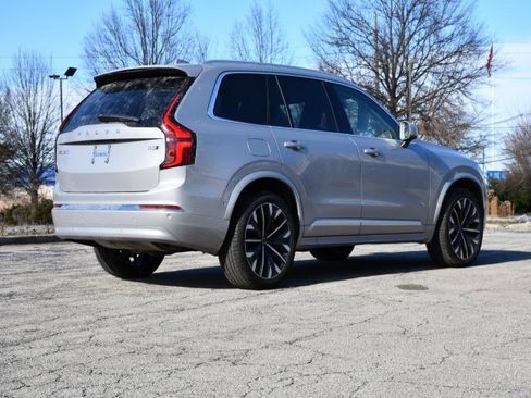 Certified 2025 Volvo XC90 B5 Plus image 7