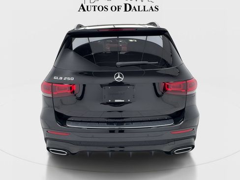 Used 2023 Mercedes-Benz GLB 250 image 9