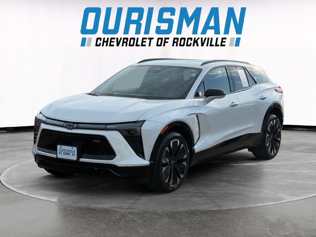 Used 2024 Chevrolet Blazer EV RS AWD/4WD image 2