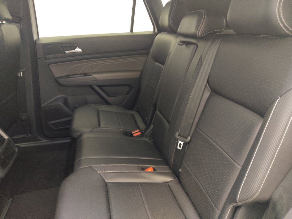 Used 2023 Volkswagen Atlas Cross Sport SE FWD image 18