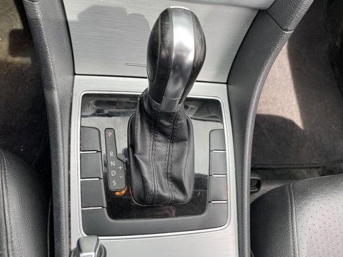 Used 2013 Volkswagen Passat 2.5 SE image 37