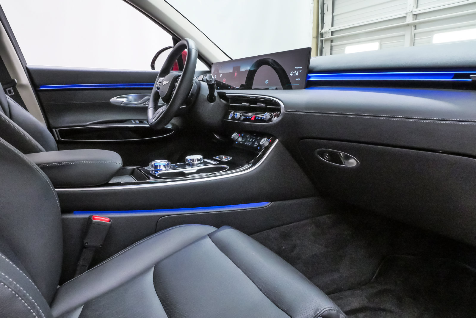 Certified 2026 Genesis GV70 2.5T AWD/4WD image 12