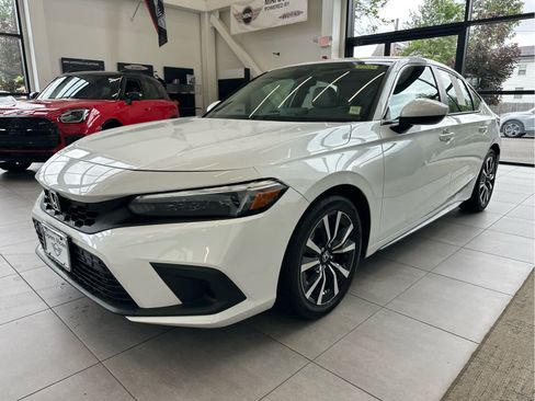 Used 2022 Honda Civic EX-L image 1