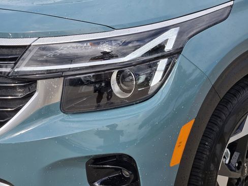 New 2026 Kia Seltos EX FWD image 7