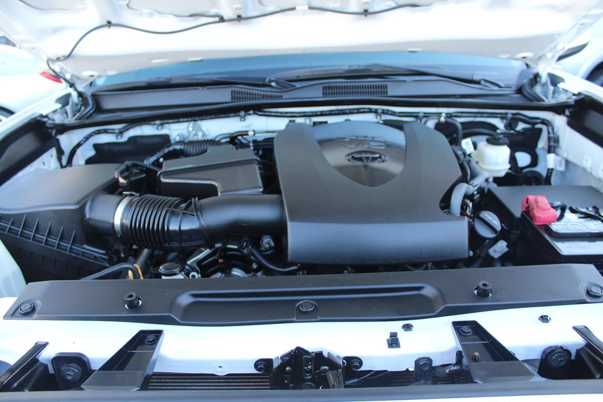 Used 2023 Toyota Tacoma SR5 AWD/4WD image 31