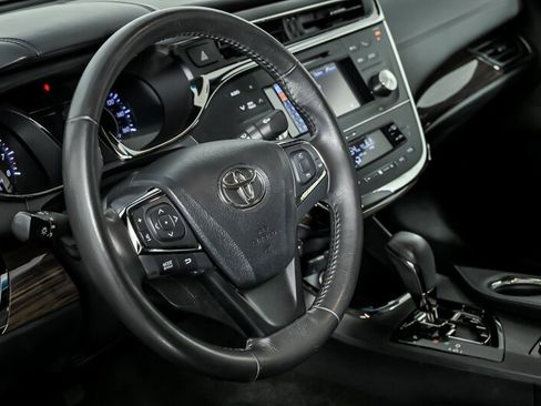 Used 2013 Toyota Avalon XLE image 20