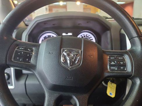 Used 2016 RAM 1500 Classic SLT w/ SLT Plus D￩cor Group image 24