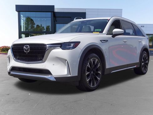 Certified 2024 MAZDA CX-90 Plug-In Hybrid w/ Premium Plus AWD/4WD image 9