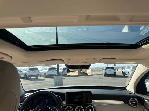 Used 2023 Mercedes-Benz GLC 300 4MATIC Coupe image 17