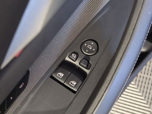 Used 2023 BMW M4 Competition image 10