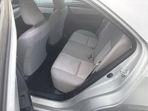 Used 2015 Toyota Corolla LE FWD image 4