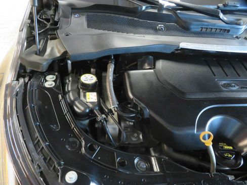 Used 2020 Land Rover Range Rover Evoque SE image 52