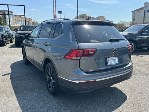 Used 2024 Volkswagen Tiguan SE image 5