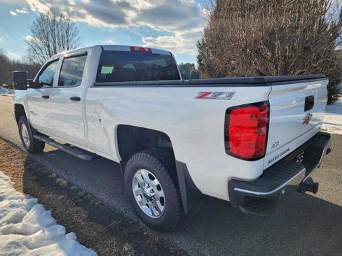 Used 2015 Chevrolet Silverado 2500 LT w/ Z71 Package, Off-Road image 8