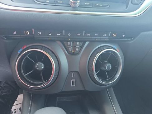 Used 2024 Chevrolet Blazer LT w/ Convenience Package FWD image 24