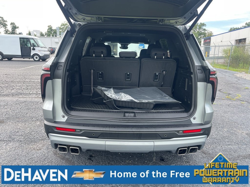 Used 2026 Chevrolet Traverse LT w/ Enhanced Driving Package AWD/4WD image 26