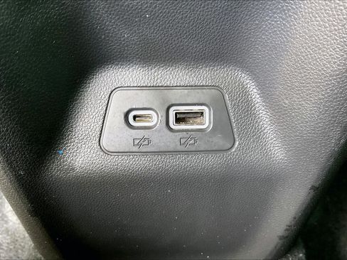 Used 2022 Buick Envision Preferred FWD image 31