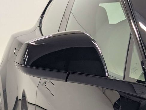 Used 2022 Tesla Model S AWD/4WD image 30
