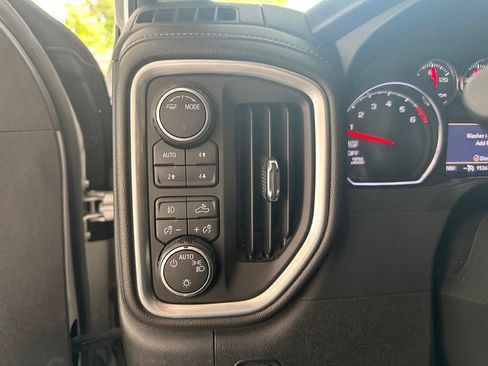 Used 2020 Chevrolet Silverado 1500 RST AWD/4WD image 19