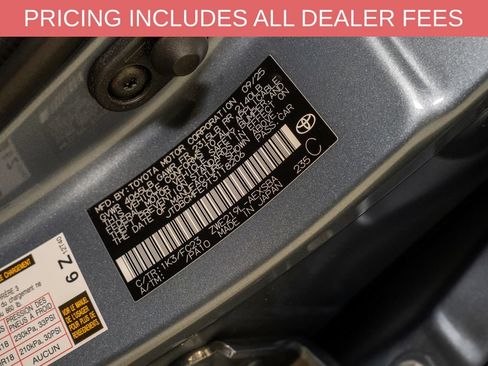 Used 2026 Toyota Corolla SE w/ SE Premium Package FWD image 19