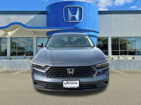 Used 2023 Honda Accord EX image 6