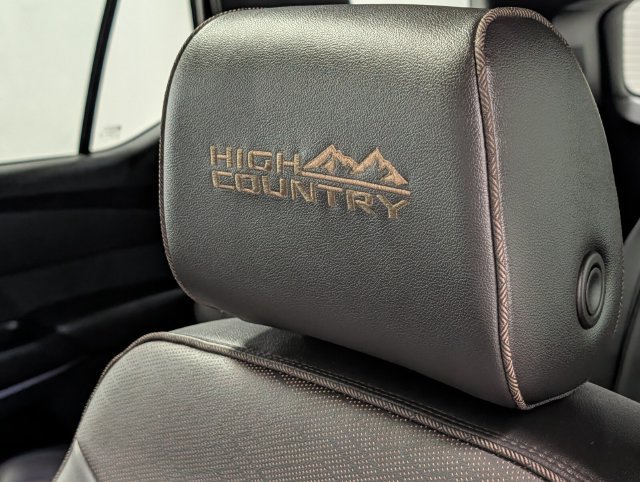 Certified 2023 Chevrolet Traverse High Country AWD/4WD image 11