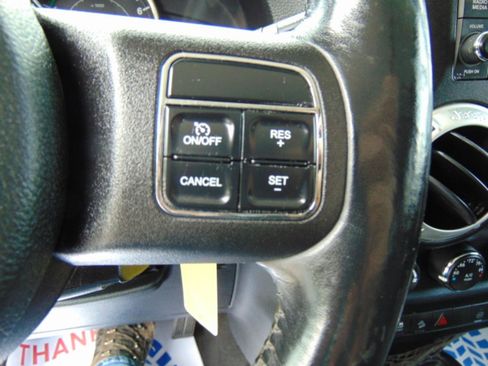 Used 2012 Ford F150 XLT w/ XLT Chrome Pkg AWD/4WD image 10