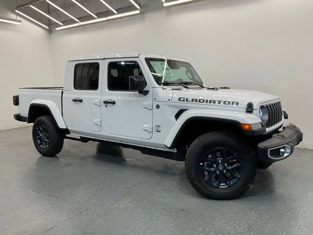 New 2026 Jeep Gladiator Mojave AWD/4WD image 2