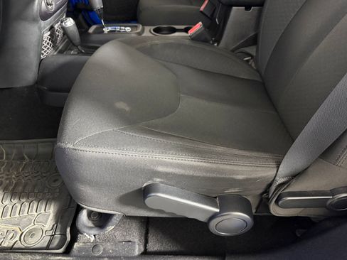 Used 2016 Jeep Wrangler Unlimited Sport w/ Quick Order Package 24S image 11