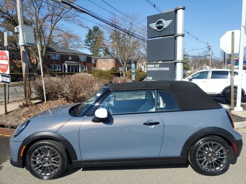 New 2026 MINI Cooper S image 2