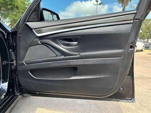 Used 2013 BMW 550i Sedan image 34