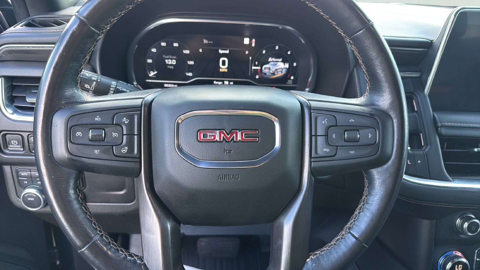 Used 2022 GMC Yukon AT4 w/ AT4 Premium Package AWD/4WD image 14