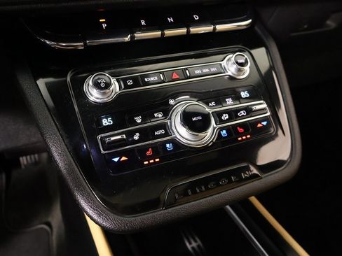 Used 2020 Lincoln Corsair Reserve w/ Equipment Group 201A image 8