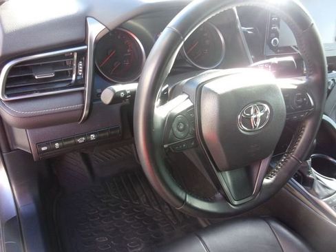 Used 2022 Toyota Camry XSE image 24