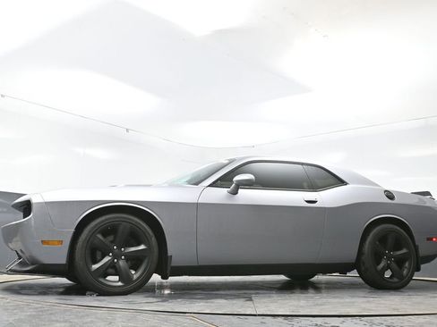 Used 2014 Dodge Challenger SXT w/ Super Sport Group (SS/T) RWD image 28