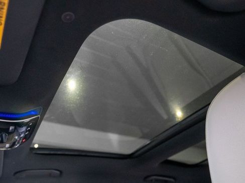 Certified 2025 Mercedes-Benz C 300 4MATIC Sedan image 16