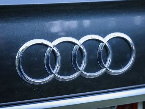 Used 2023 Audi Q5 2.0T Premium w/ Convenience Package image 21