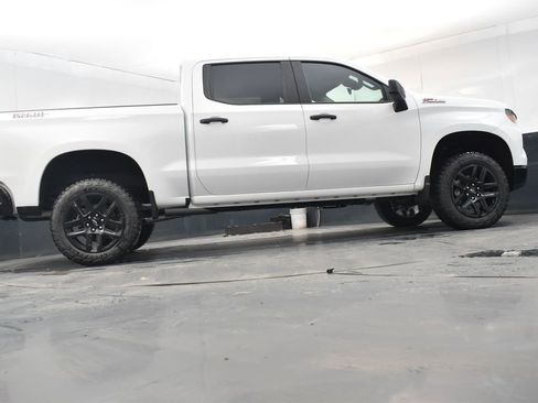 New 2026 Chevrolet Silverado 1500 Custom Trail Boss AWD/4WD image 17