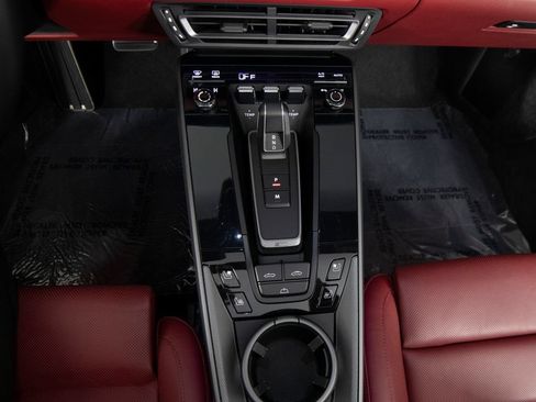 Certified 2022 Porsche 911 Cabriolet image 31