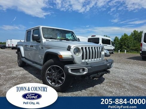 Used 2023 Jeep Gladiator Overland w/ LED Lighting Group AWD/4WD image 1
