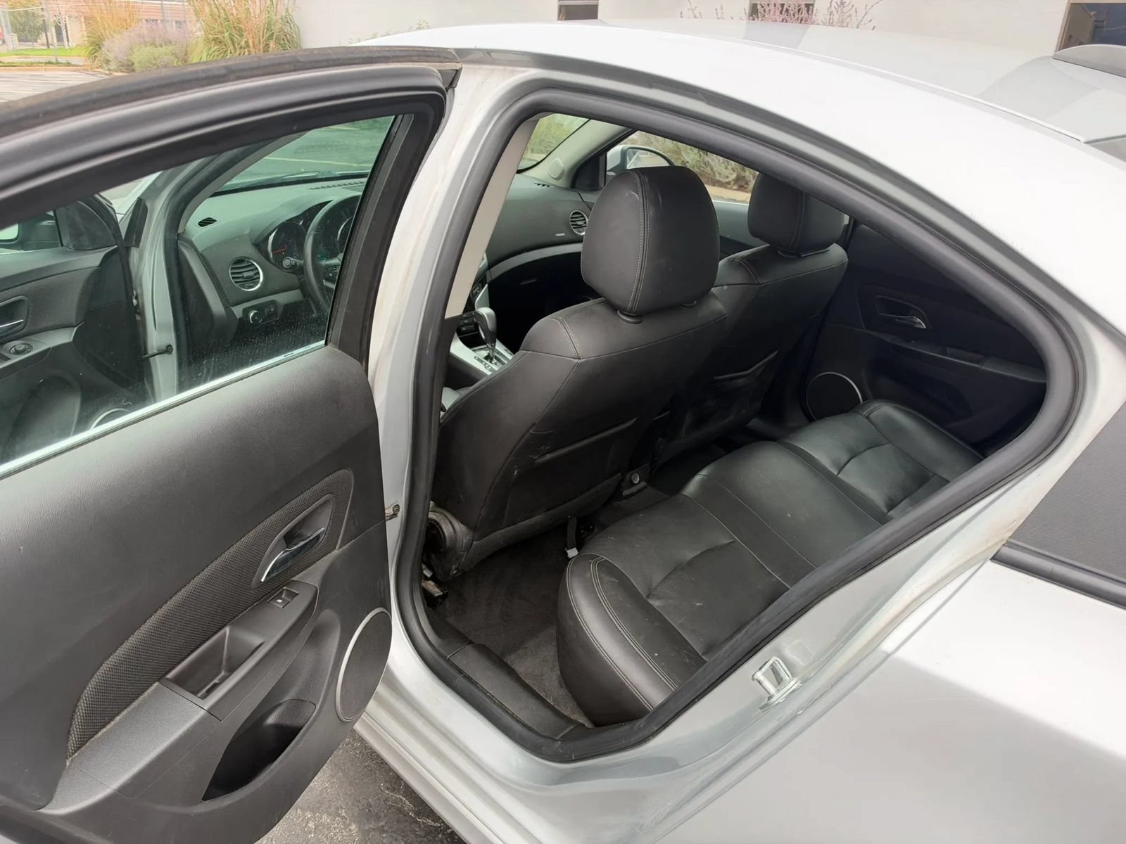 Used 2015 Chevrolet Cruze LTZ w/ Sun, Sound and Sport Package FWD image 11