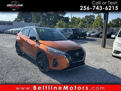 Used 2023 Nissan Kicks SR w/ SR Premium Package FWD image 1