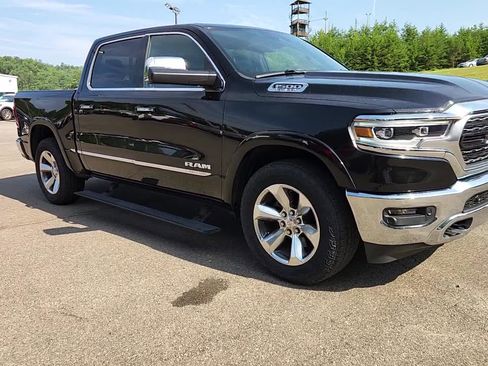 Used 2019 RAM 1500 Limited image 9