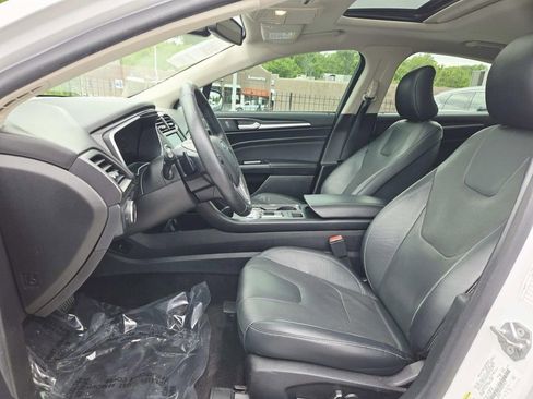 Used 2019 Ford Fusion Titanium AWD/4WD image 12