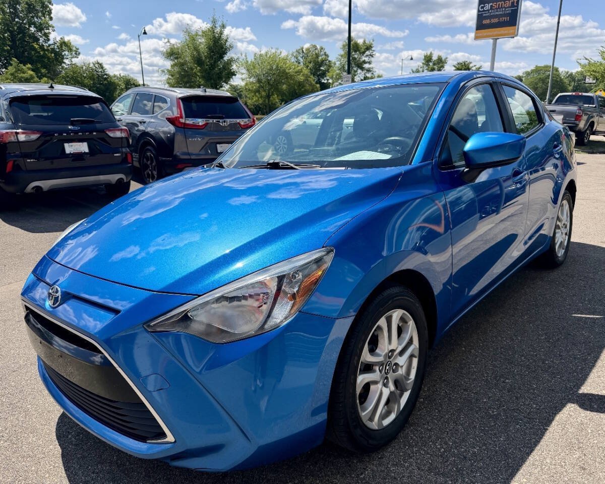 Used 2017 Toyota Yaris iA FWD image 6