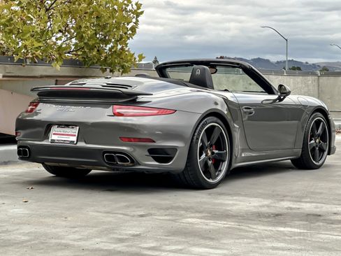Used 2014 Porsche 911 Turbo image 8